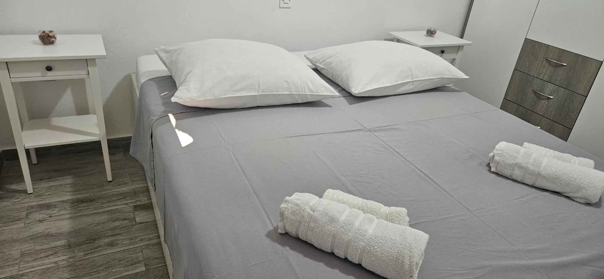 Apartmani Tatjana Rab Town Ngoại thất bức ảnh